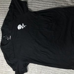 XL Mens casual shirt (Black with White rose)